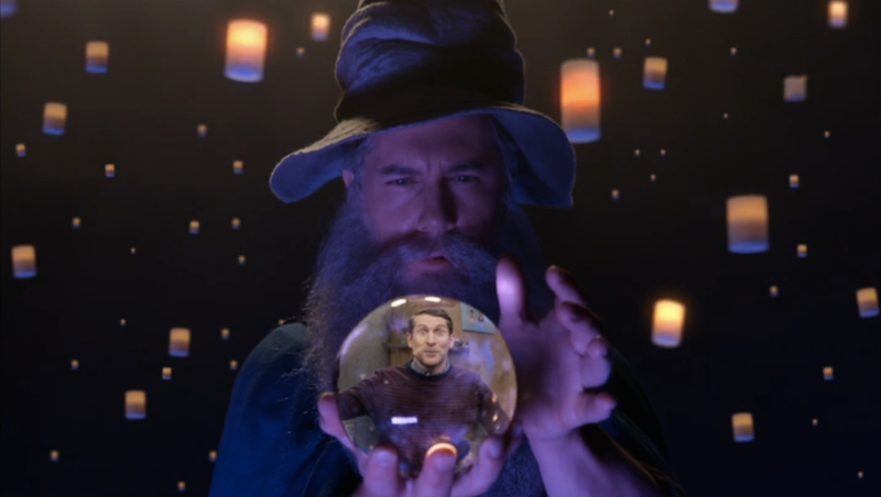 Stephendorff (Chris Parnell) and his crystal ball (IFC)